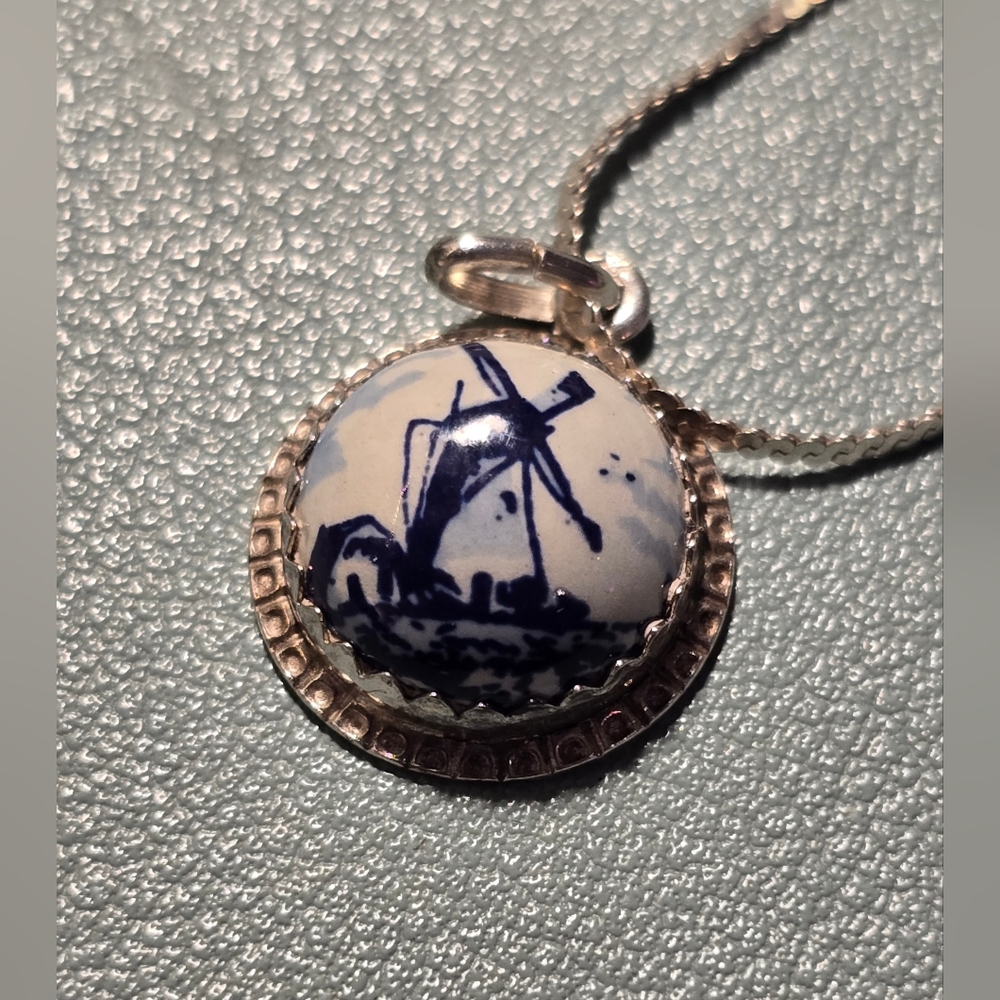 Vintage DELFT matching Pendant & Earrings In Sterling Silver - Picture 8 of 8